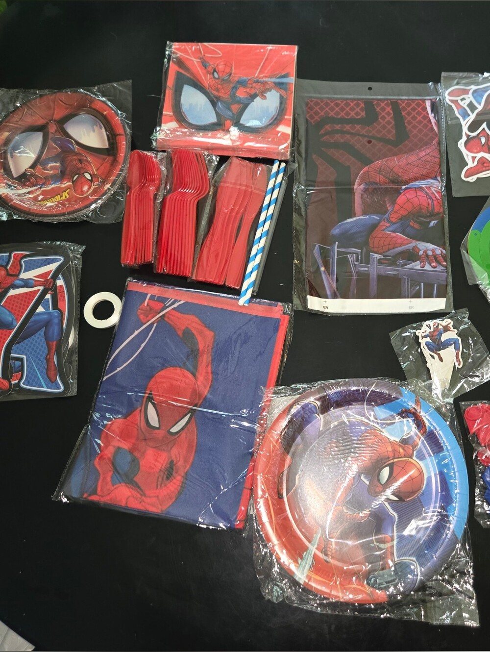 Marvel Spider-Man Party Tableware Set in Red and Blue